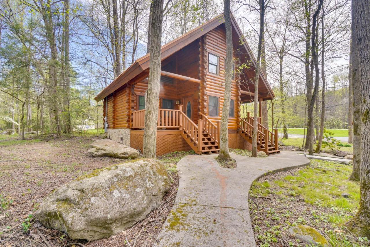 Lovely Gatlinburg Cabin With Private Hot Tub! Bagian luar foto