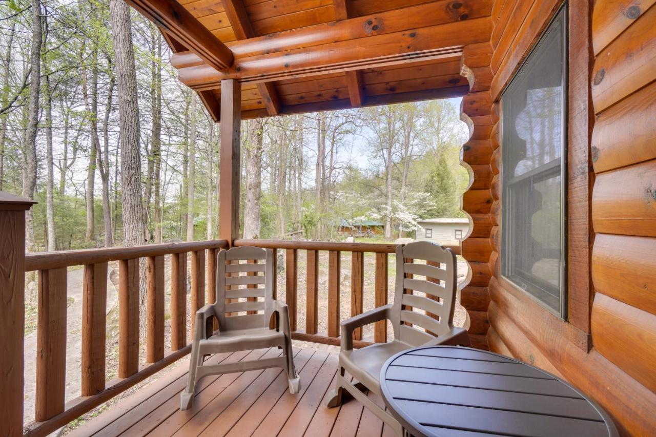 Lovely Gatlinburg Cabin With Private Hot Tub! Bagian luar foto